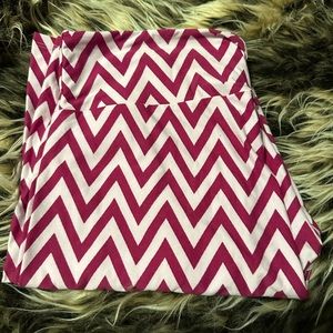 LuLaRoe T/C leggings. Pink chevron print
